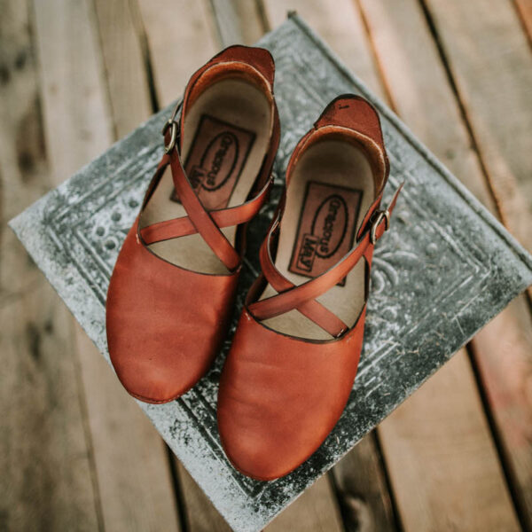 Artisan Leather Flats for Regular and Wide Feet